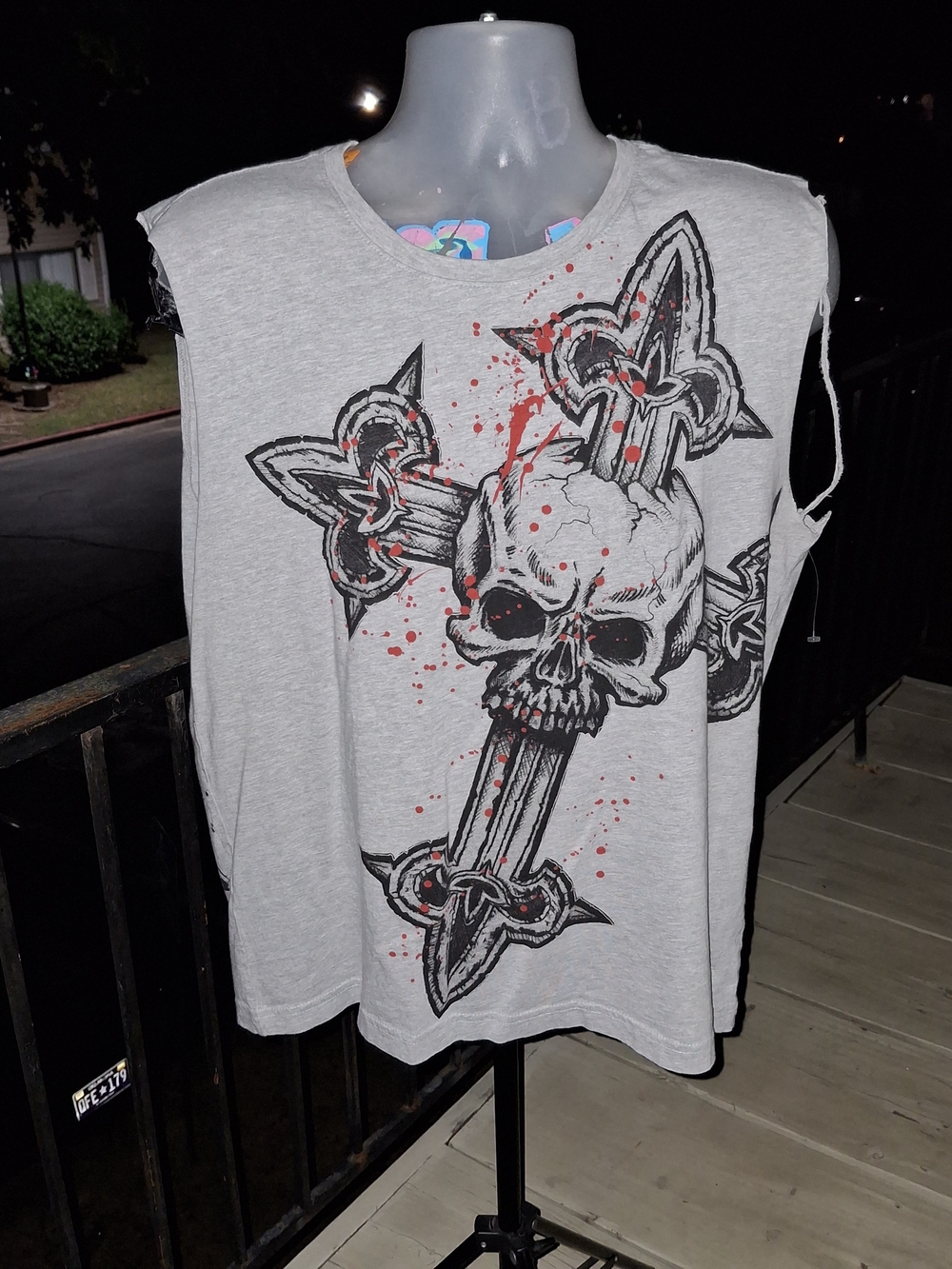 New With Tags AFFLICTION Skull Cross Cut Off Shirt Size XL